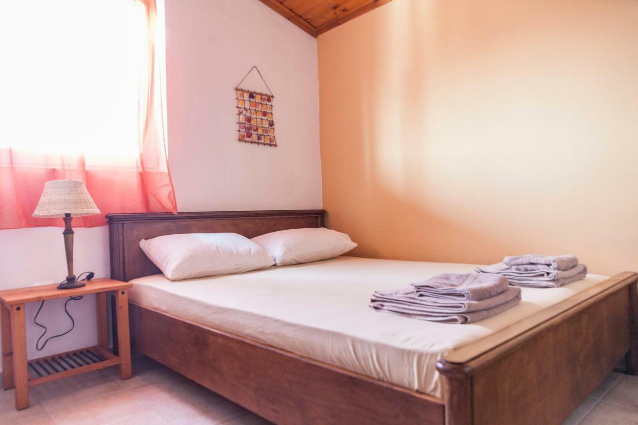 Appartamento Attic Anemoessa Alexandroupoli Esterno foto